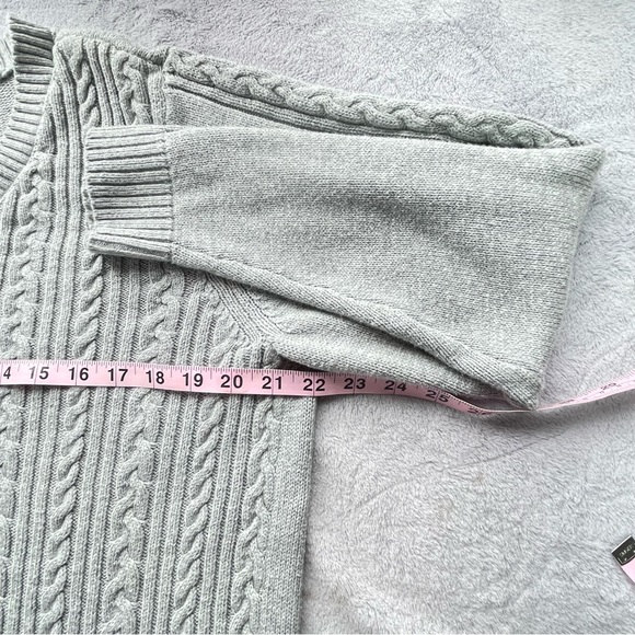 Croft & Barrow V Neck Sweater - Picture 4 of 6